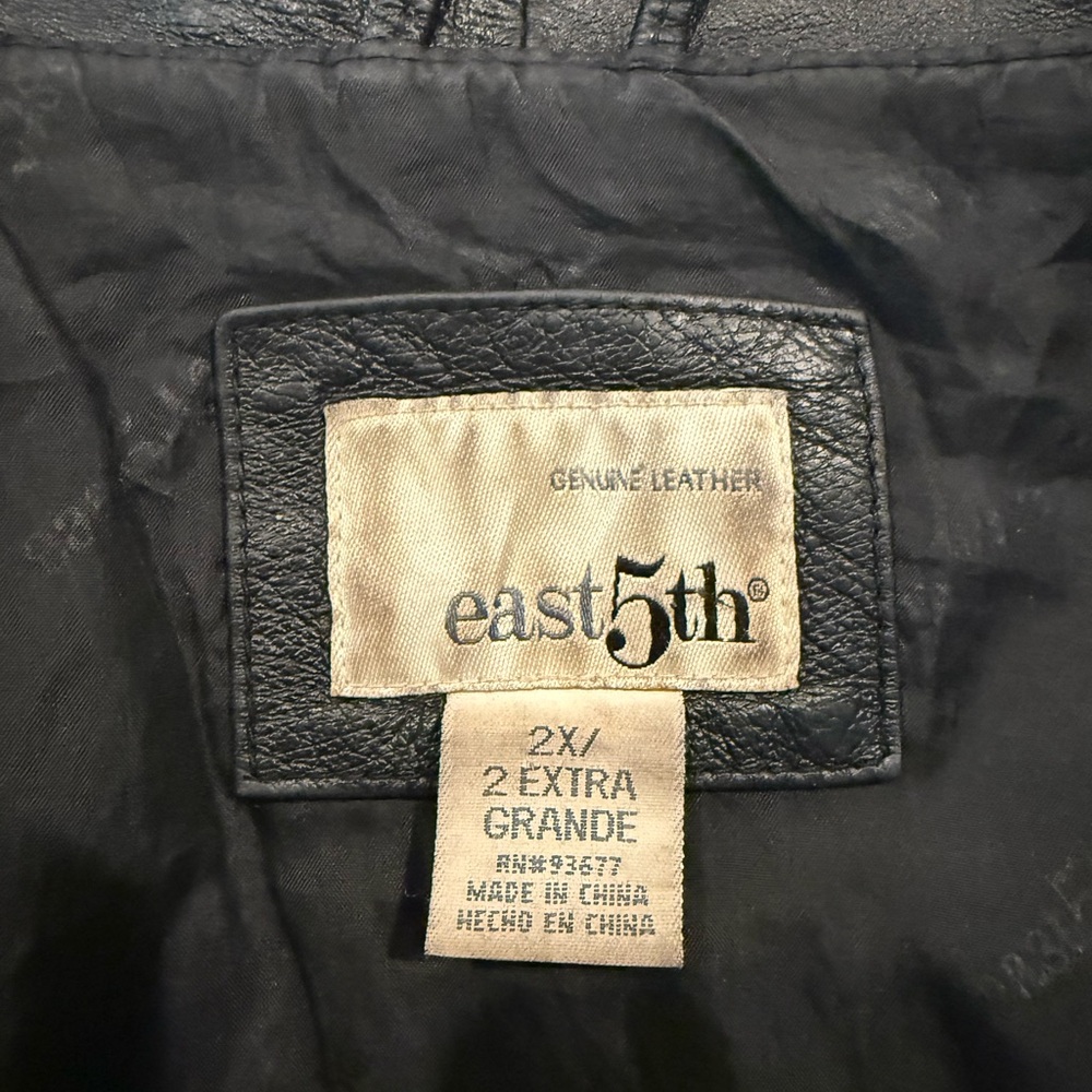 *PRE-OWNED/GOOD CONDITION* East 5th Women's Size 2X Black Leather Jacket - Picture 5 of 7